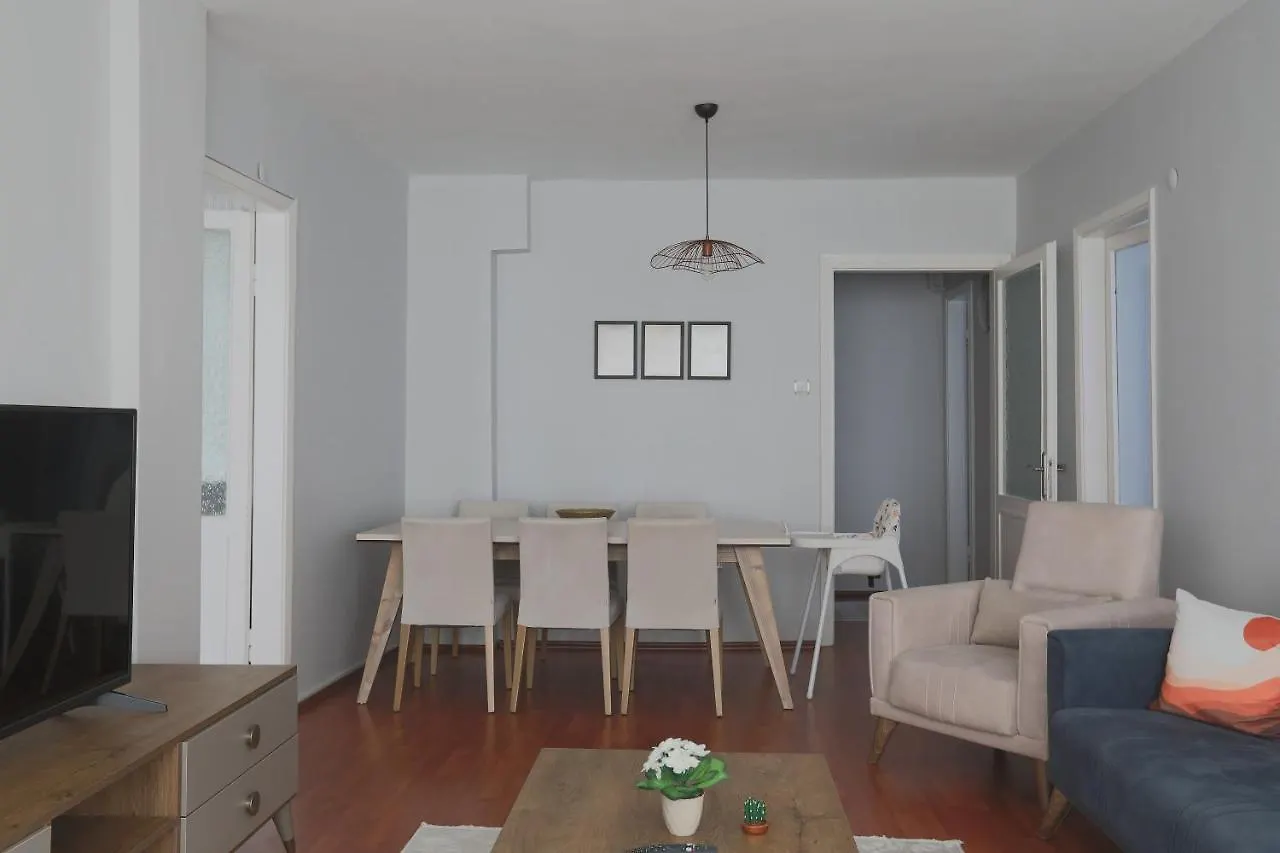 Apartment Merkezi Konumda Klimali Aile Dostu Daire Istanbul