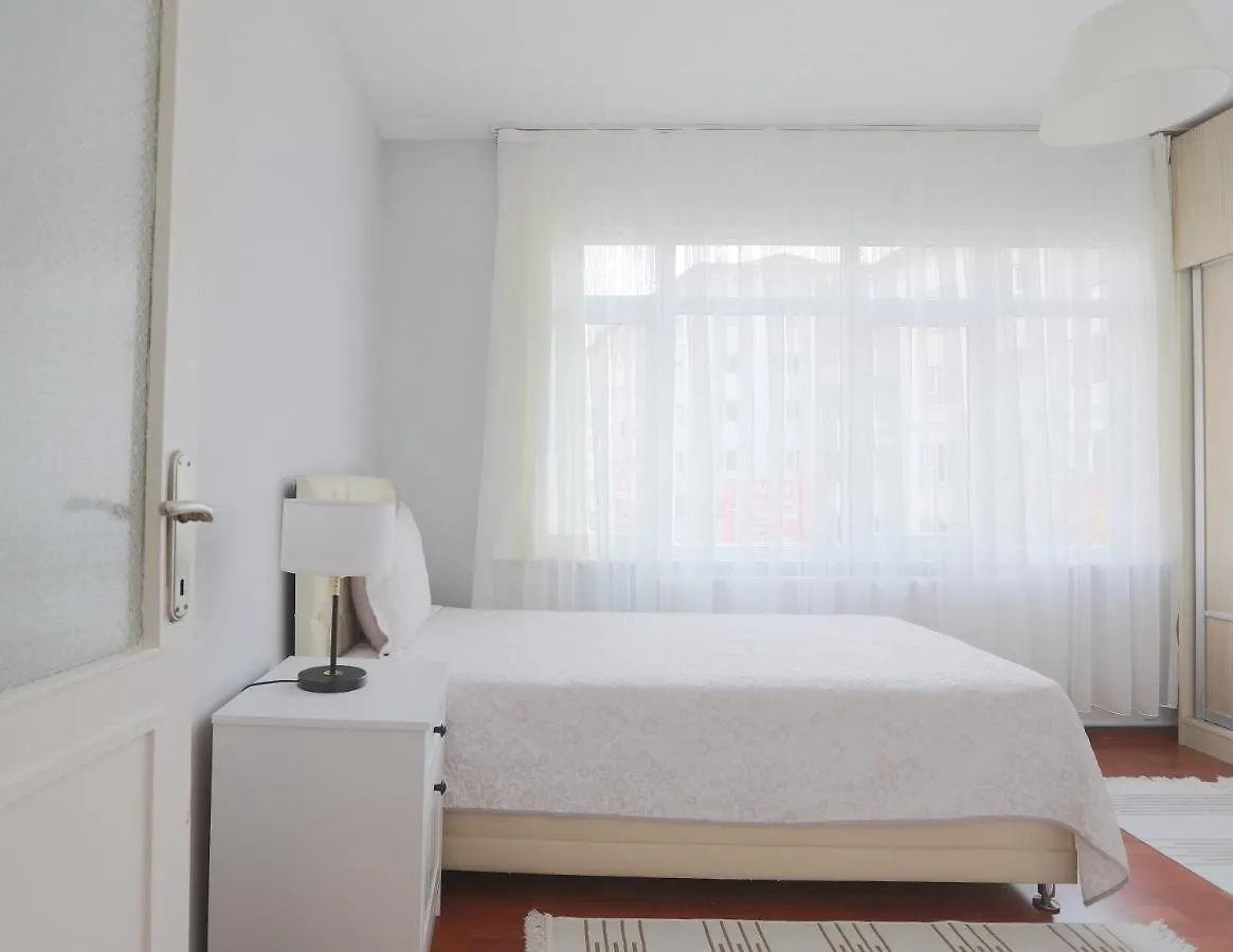 Appartement Merkezi Konumda Klimali Aile Dostu Daire Istanboel Turkije